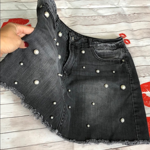 TINSEL Imitation Pearl Embellished Denim Skirt - Picture 8 of 11